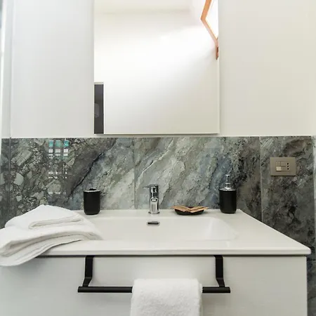 Loggia 27 Three-room Διαμέρισμα