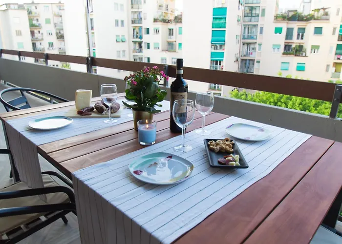 Loggia 27 Three-room Апартаменты