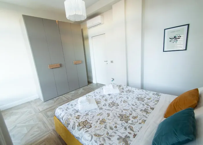 Loggia 27 Three-room Апартаменты Флоренция