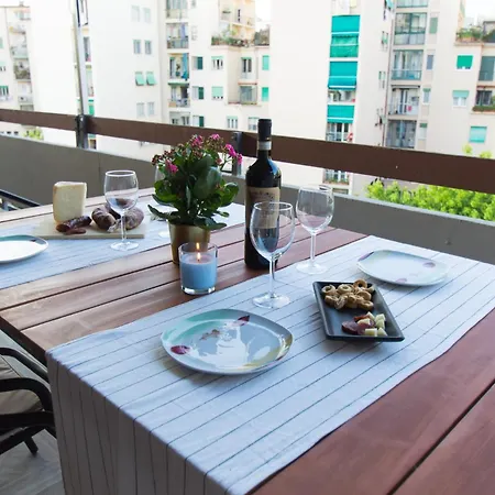 Loggia 27 Three-room Apartment